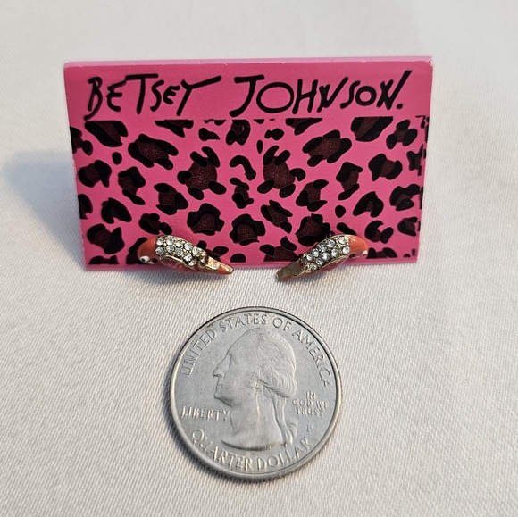 Betsey Johnson Orange Enamel Tropical Parrot Bird Stud Earrings - Picture 7 of 8